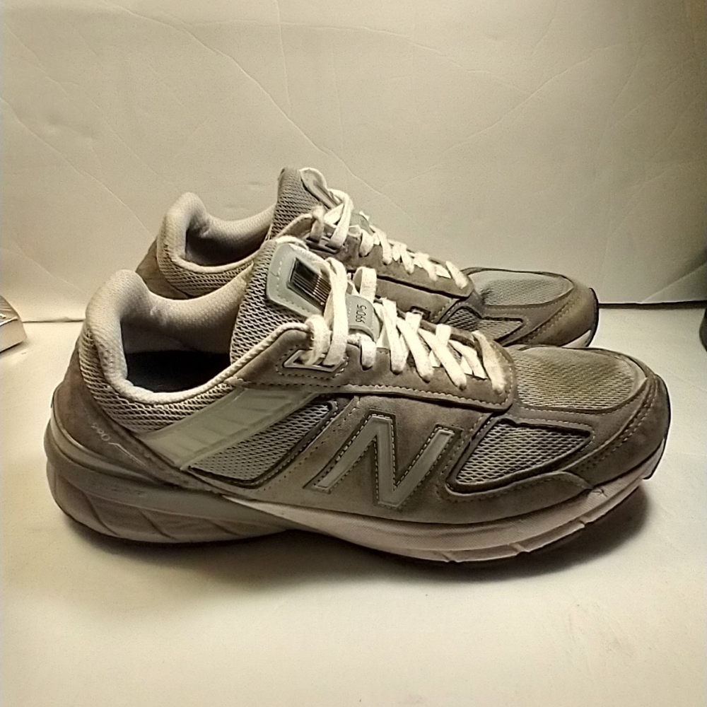 New Balance 990v5 Gray Running Shoes Men's sz 10D Made in USA M990GL5
